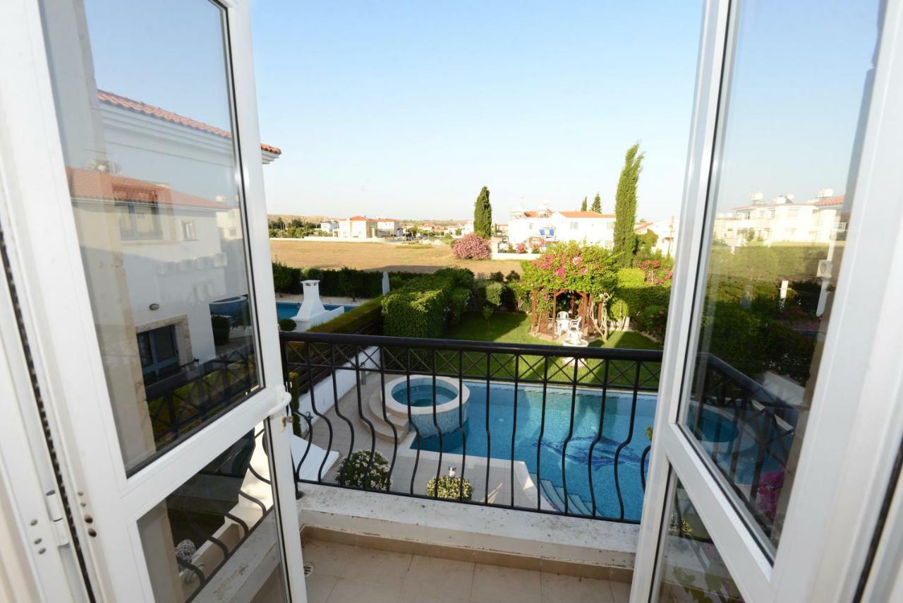 Villa Karythia Pyla Exterior foto